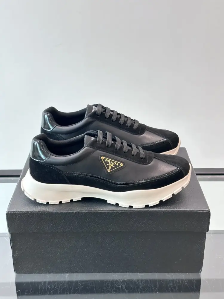 Prada — Кросівки чоловічі