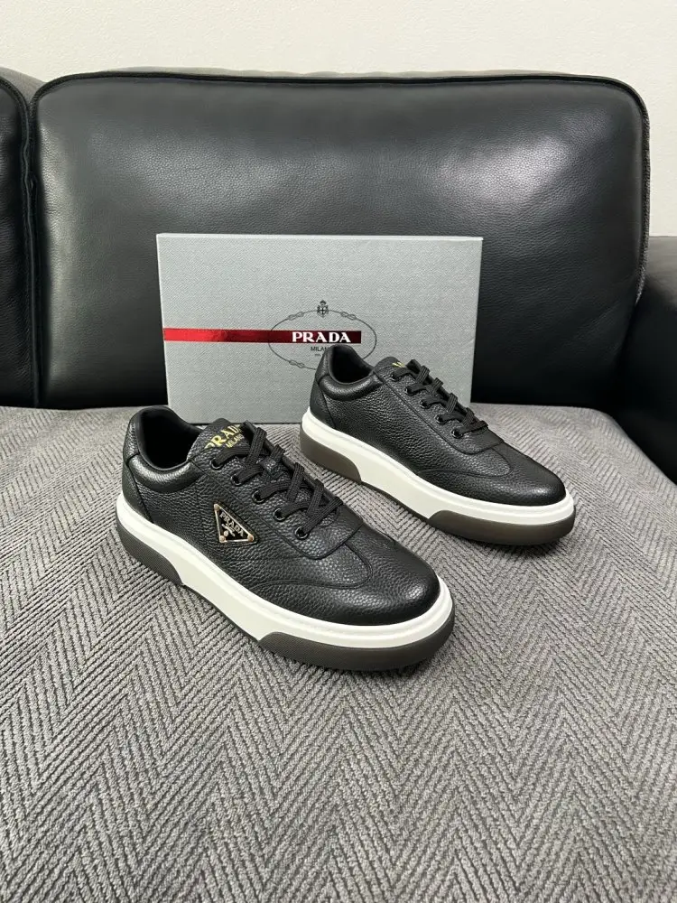 Prada — Кросівки чоловічі