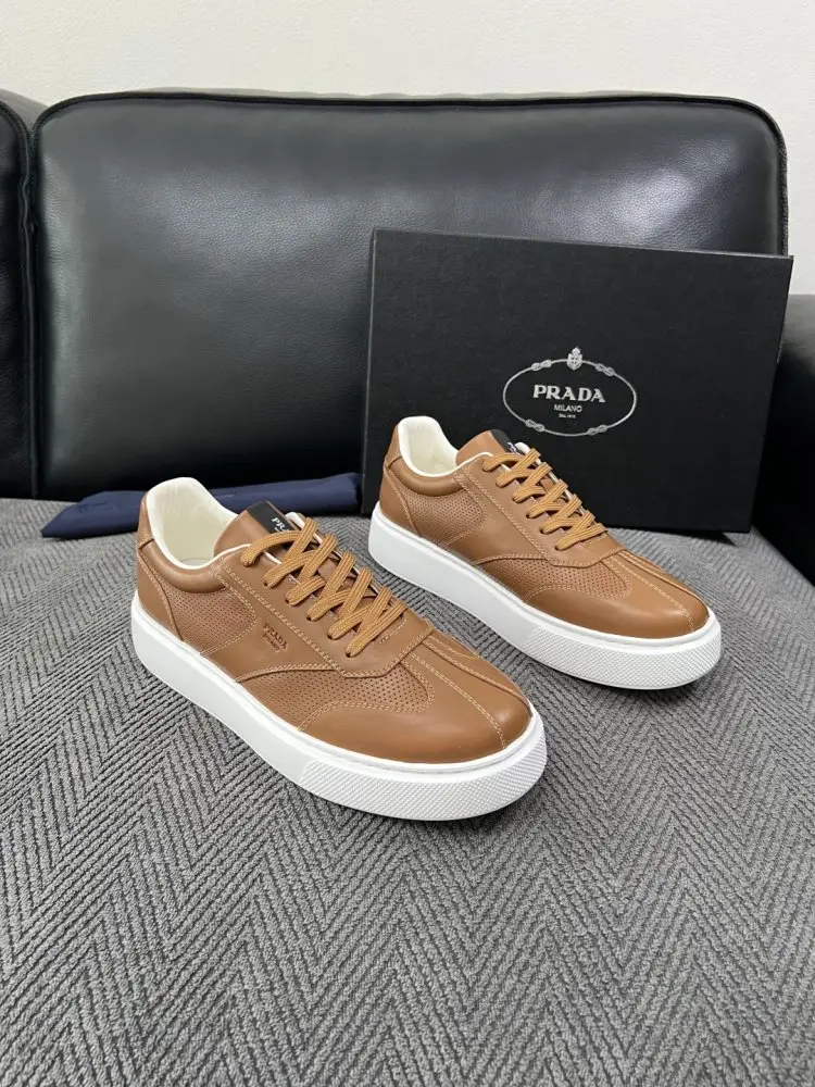 Prada — Кросівки чоловічі