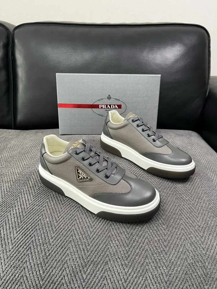 Prada — Кросівки чоловічі