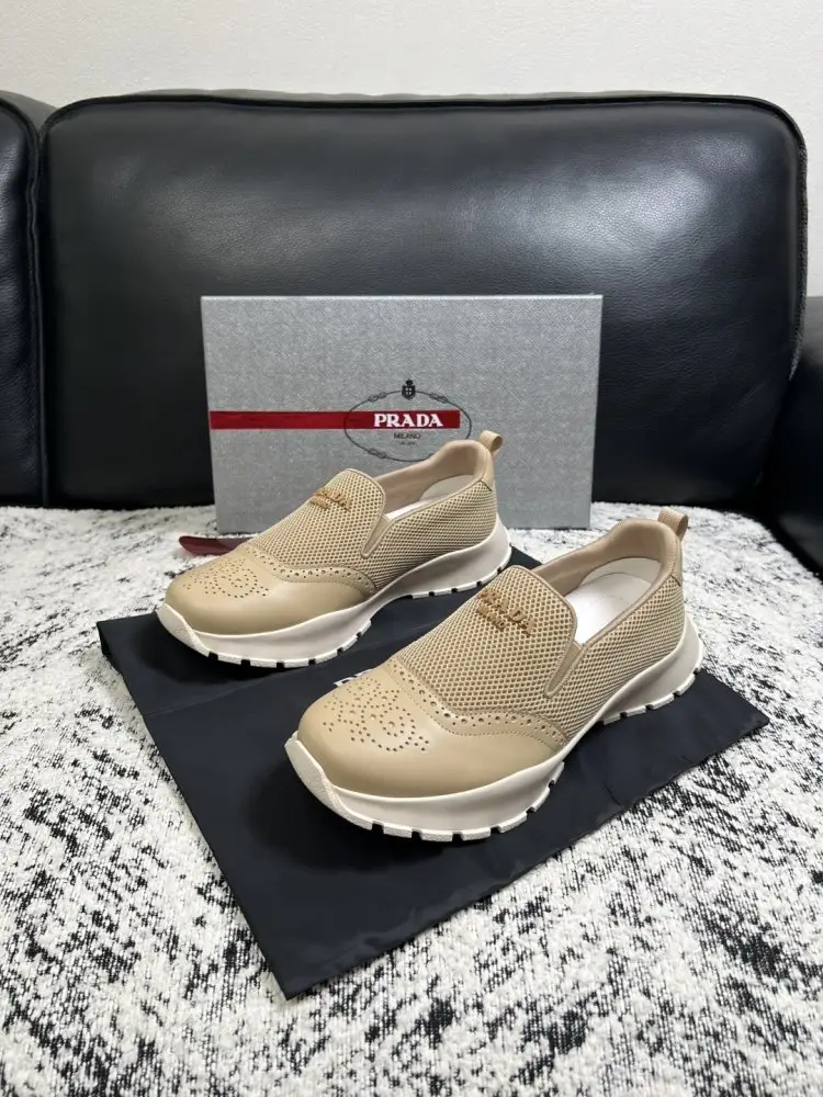 Prada Кроссовки мужские — Фото 2