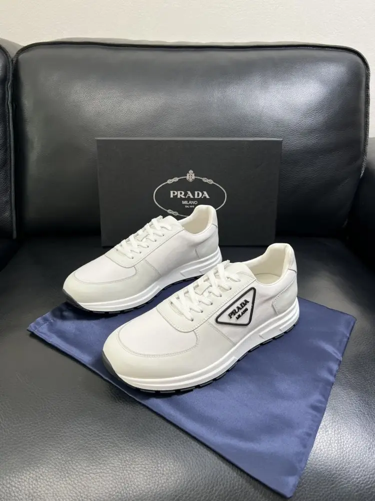 Prada Кросівки чоловічі — Фото 2