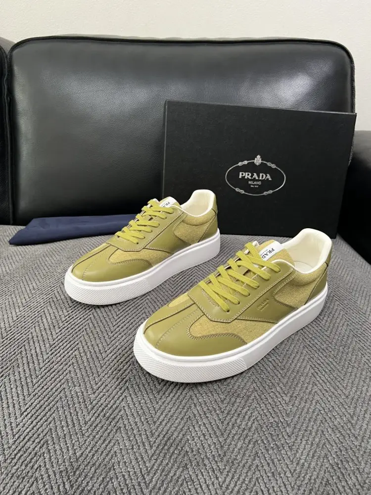Prada Кросівки чоловічі — Фото 2