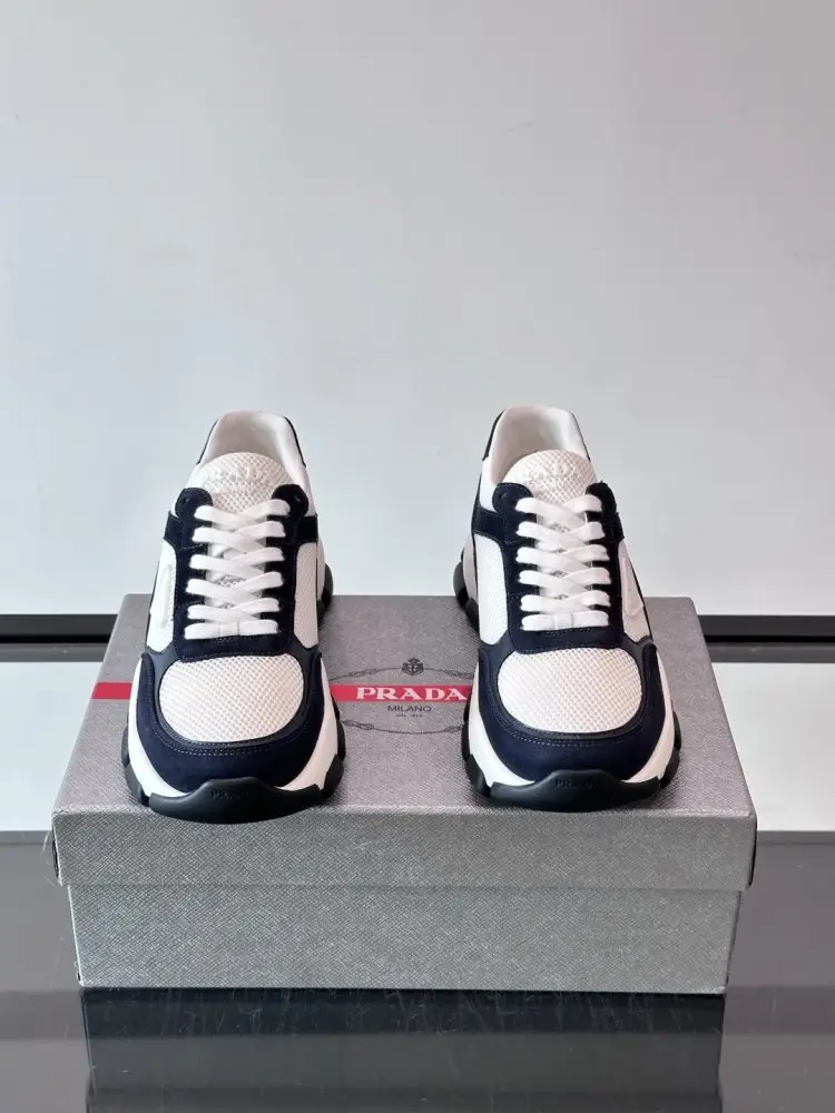 Prada Кроссовки мужские — Фото 2
