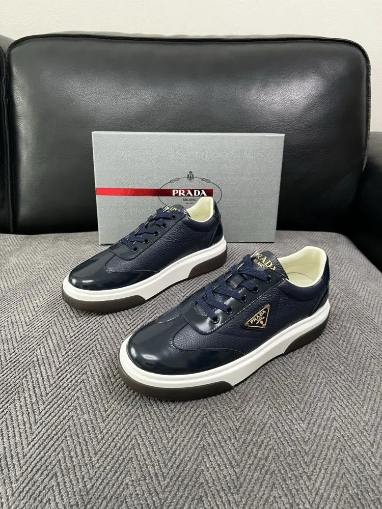 Prada Кросівки чоловічі — Фото 2