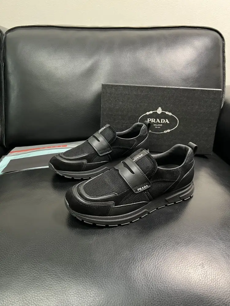 Prada Кроссовки мужские — Фото 2