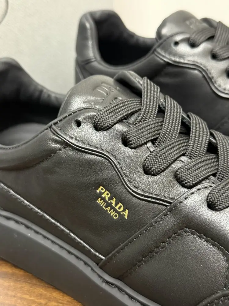 Prada Кросівки чоловічі — Фото 2