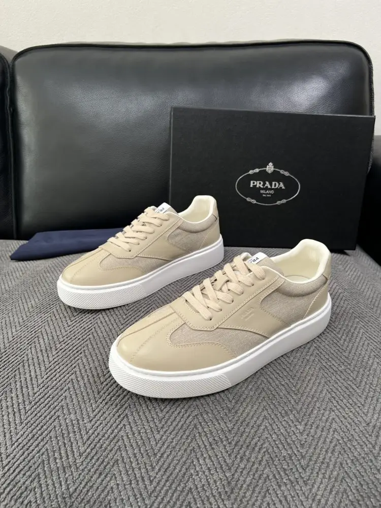 Prada Кросівки чоловічі — Фото 2