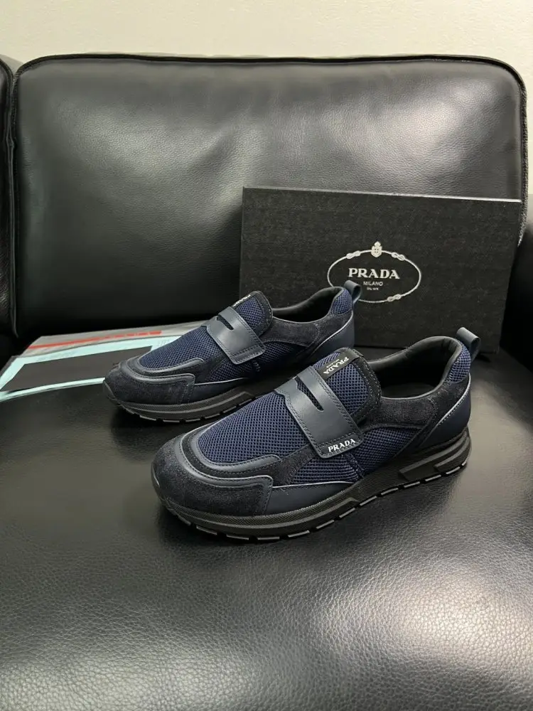 Prada Кроссовки мужские — Фото 2