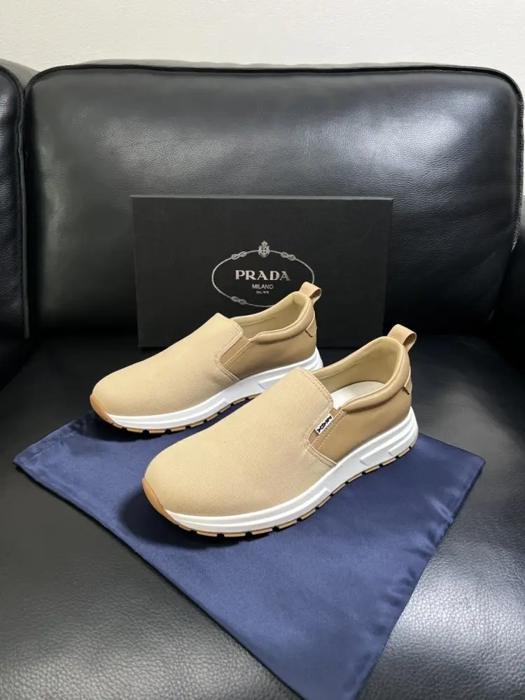 Prada Кроссовки мужские — Фото 2