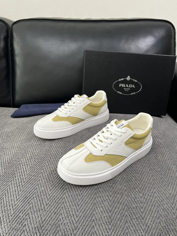 Prada Кросівки чоловічі — Фото 2