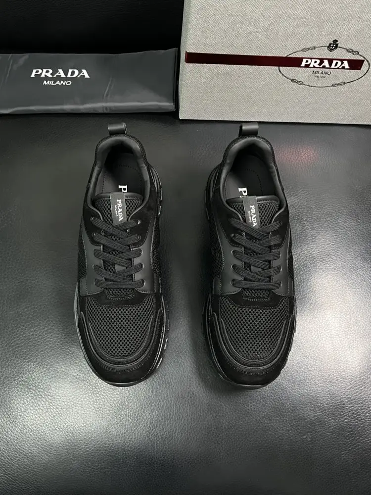 Prada Кросівки чоловічі — Фото 3