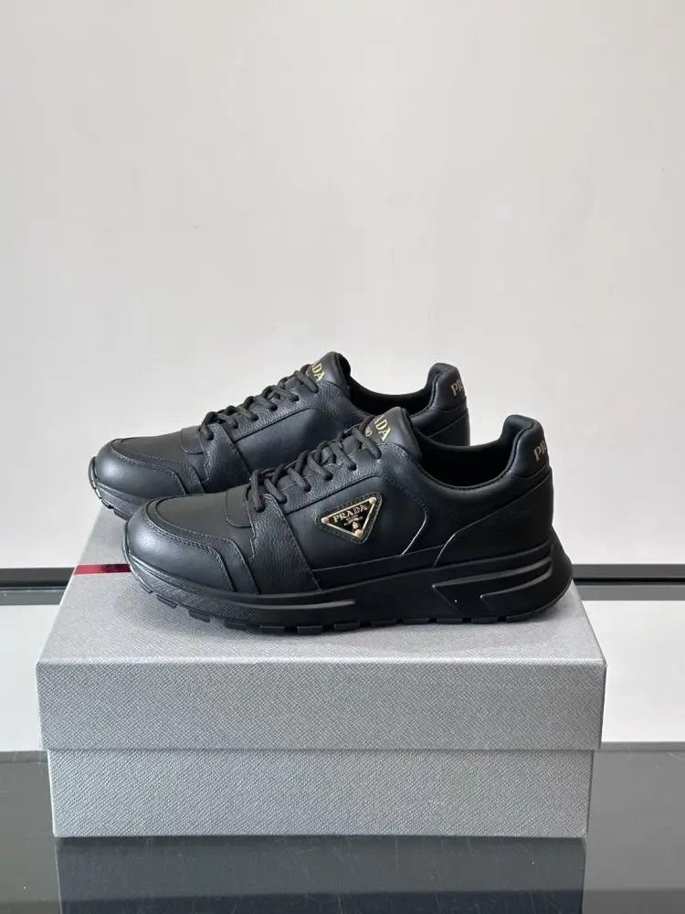 Prada Кросівки чоловічі — Фото 3