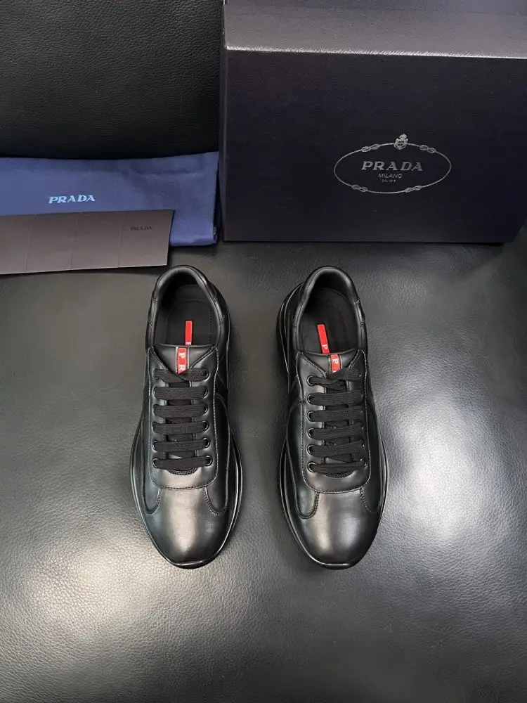 Prada Кросівки чоловічі — Фото 3