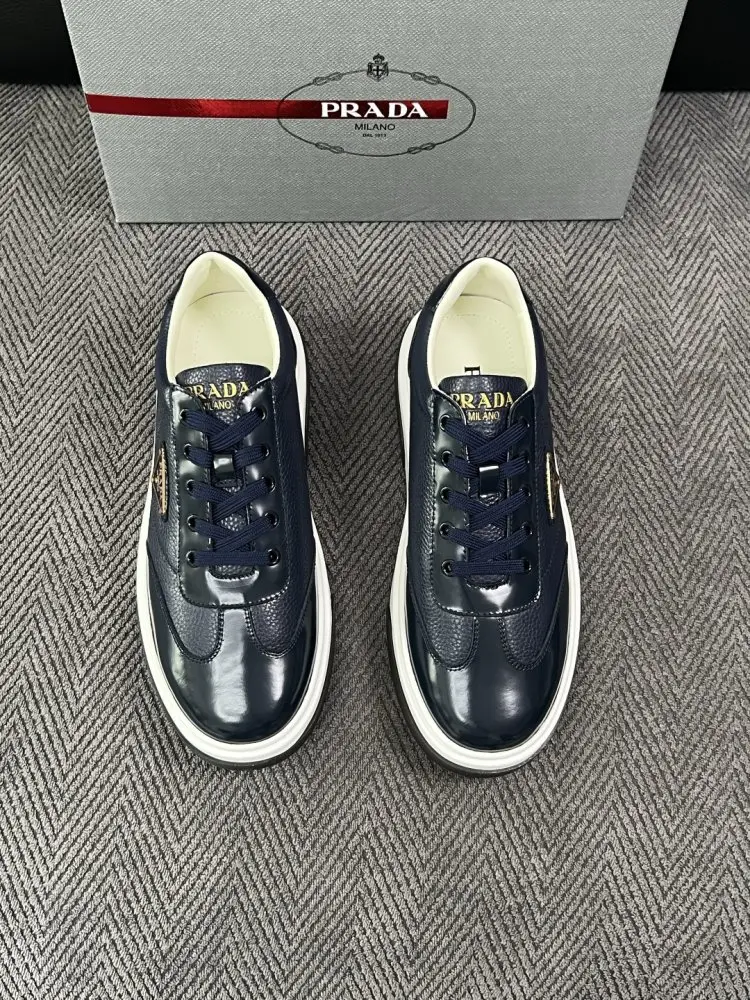 Prada Кросівки чоловічі — Фото 3