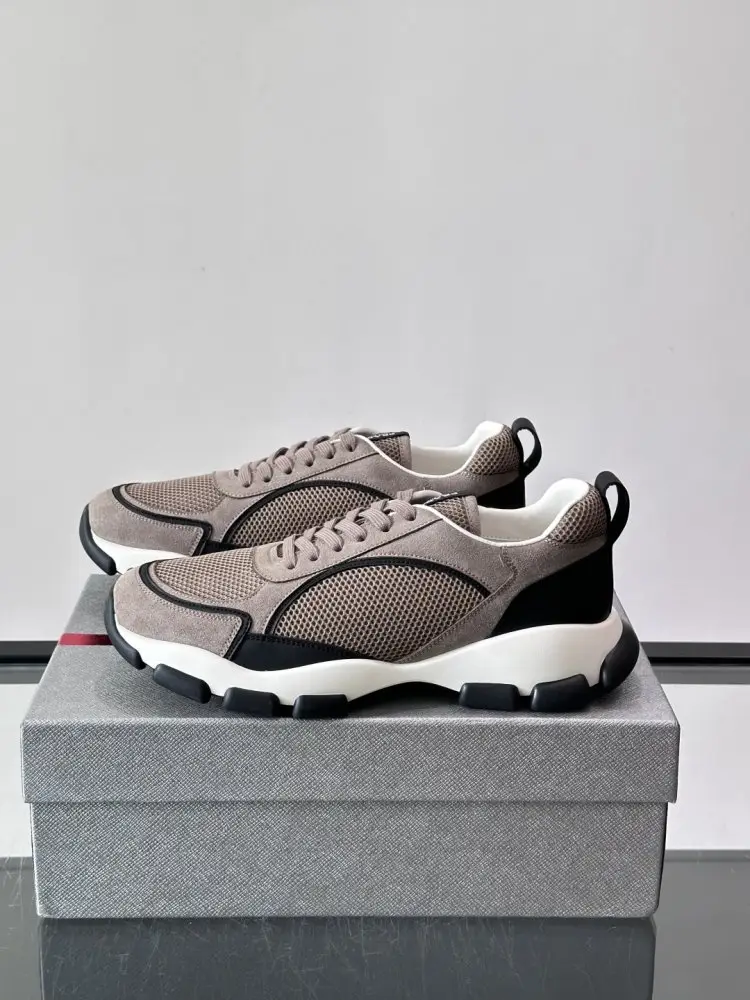 Prada Кроссовки мужские — Фото 3