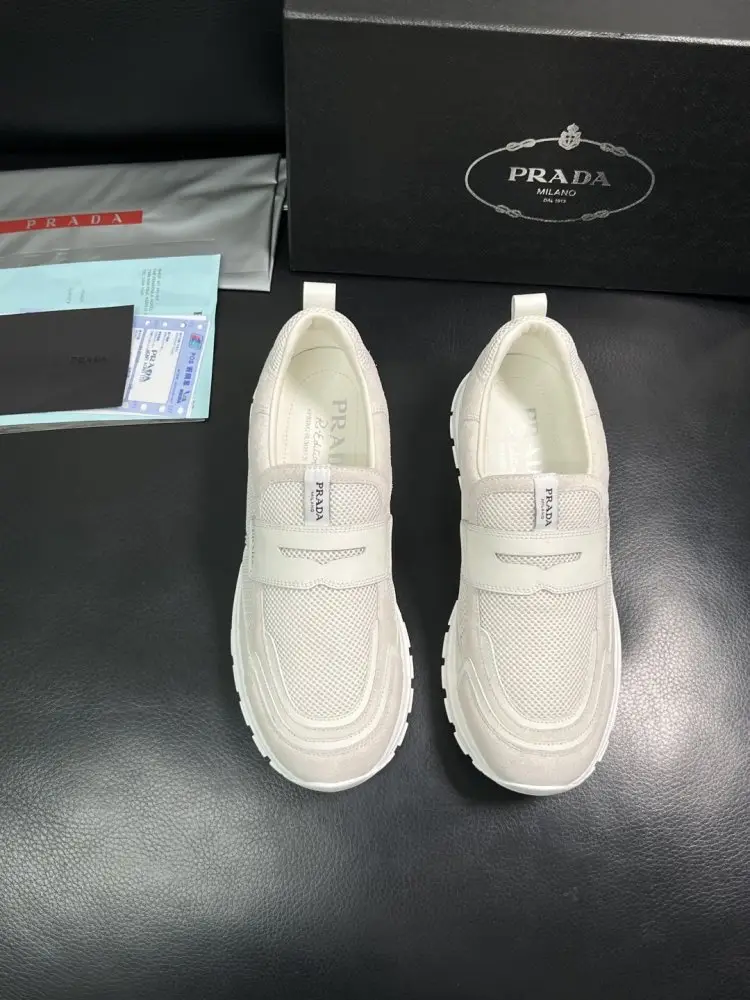 Prada Кросівки чоловічі — Фото 3