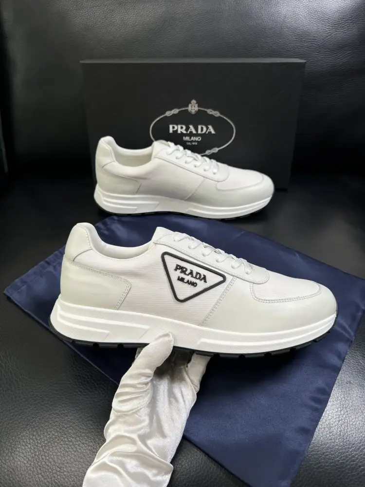 Prada Кросівки чоловічі — Фото 4