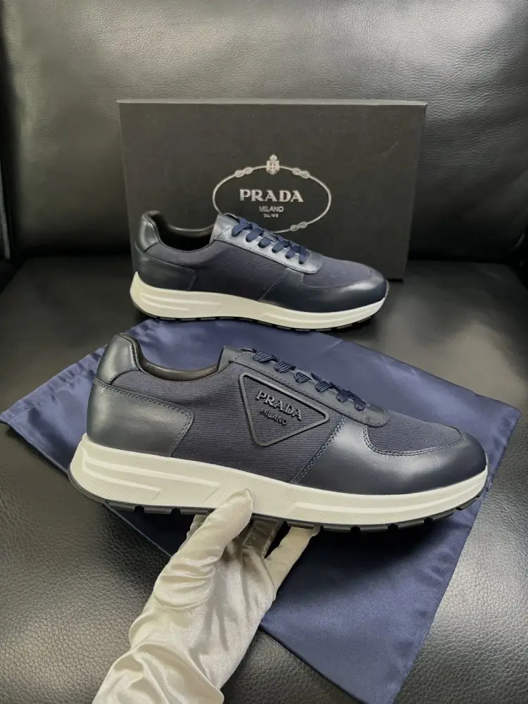 Prada Кросівки чоловічі — Фото 4
