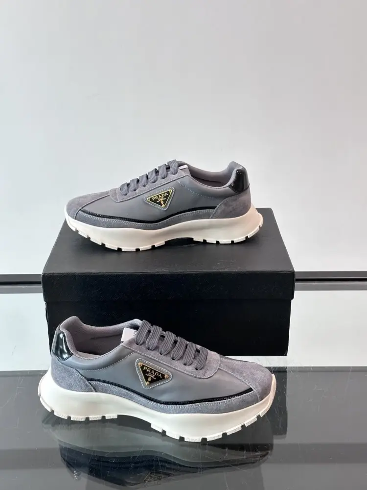 Prada Кросівки чоловічі — Фото 4