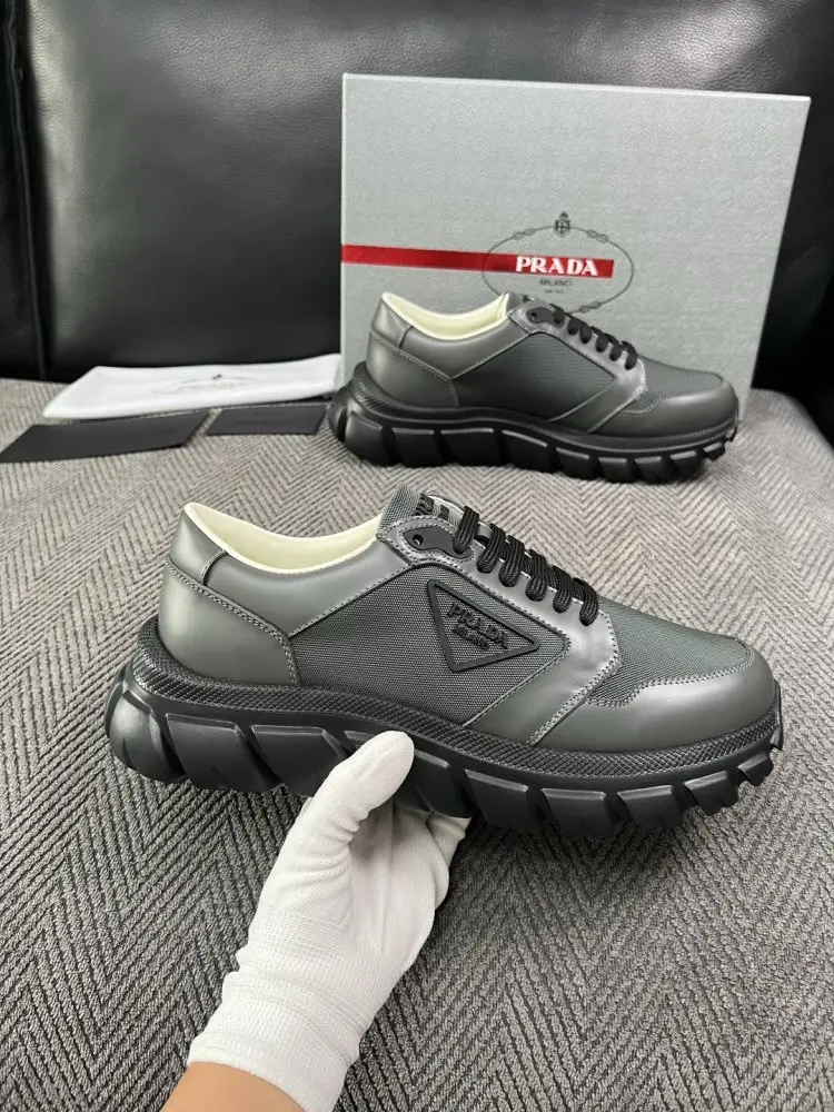 Prada Кросівки чоловічі — Фото 4