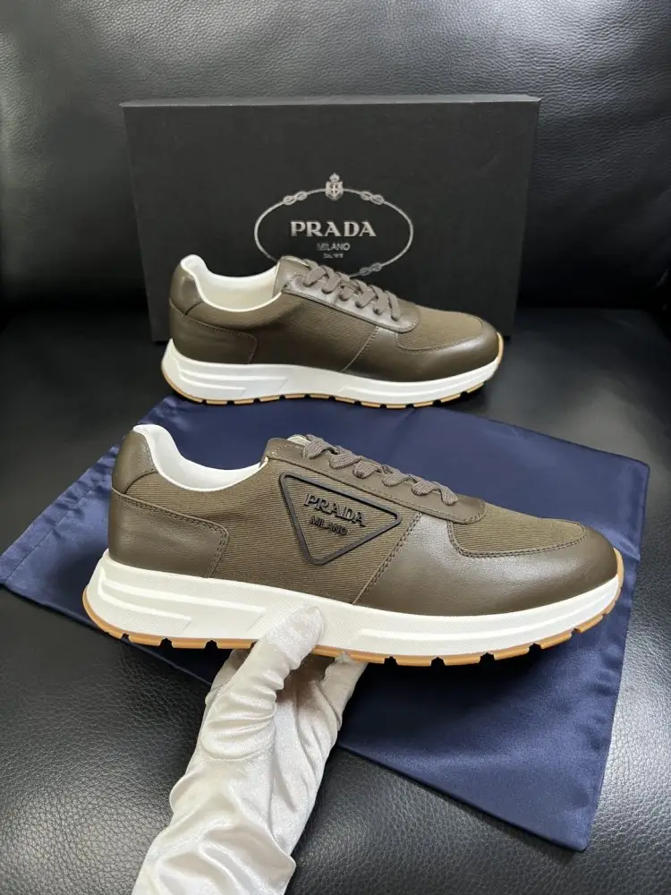 Prada Кроссовки мужские — Фото 4