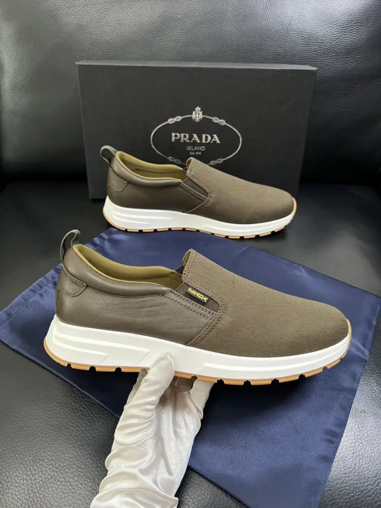 Prada Кросівки чоловічі — Фото 4