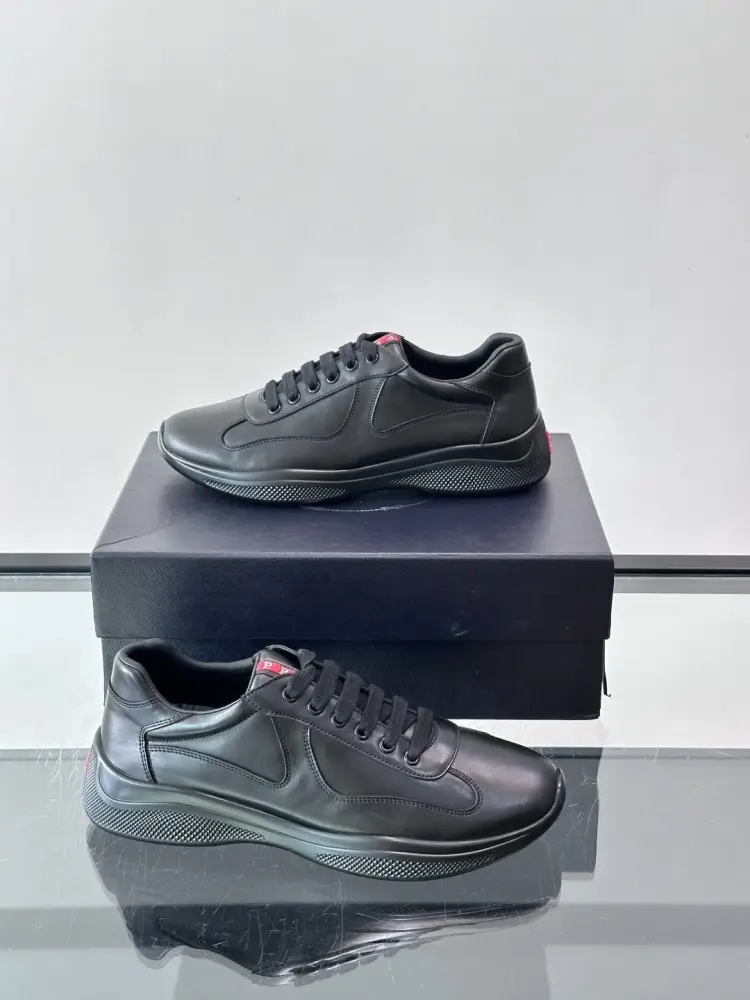 Prada Кросівки чоловічі — Фото 4