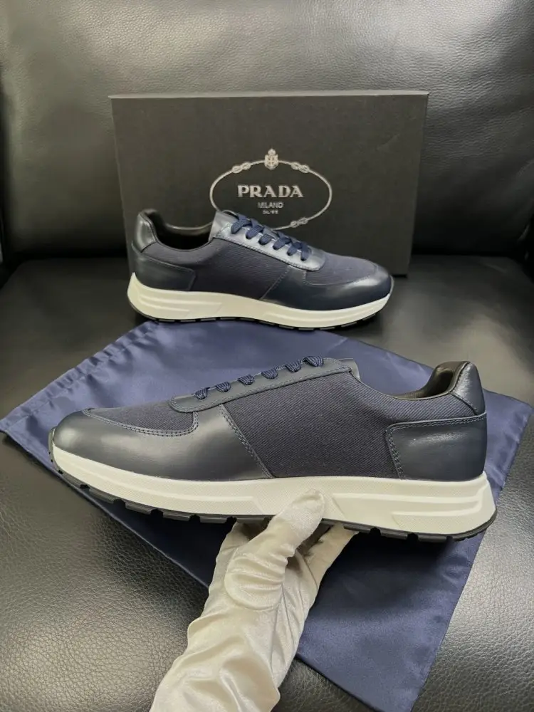 Prada Кросівки чоловічі — Фото 5