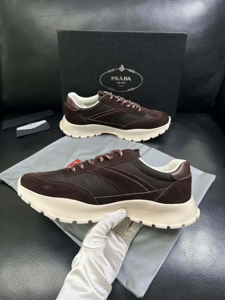 Prada Кросівки чоловічі — Фото 5