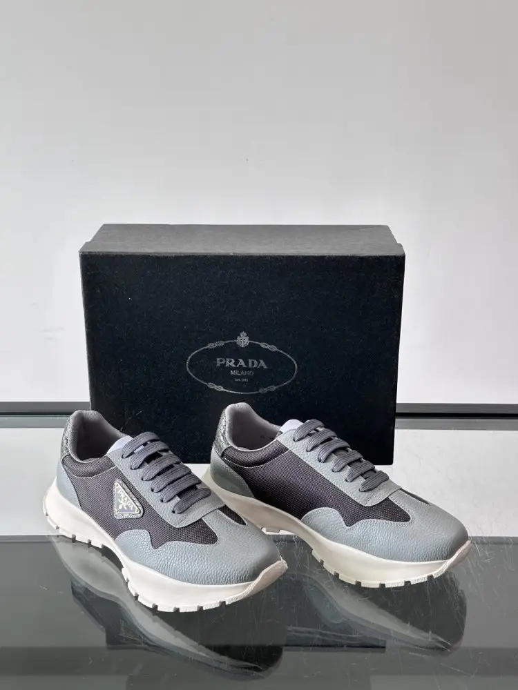 Prada Кроссовки мужские — Фото 5