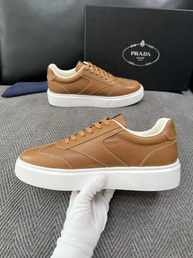 Prada Кросівки чоловічі — Фото 5