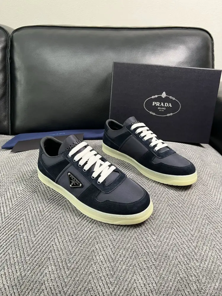 Prada — Sneakers