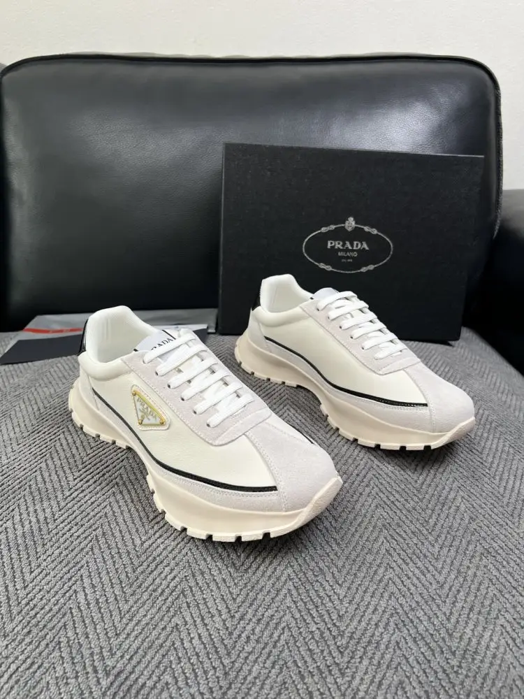 Prada — Кросівки