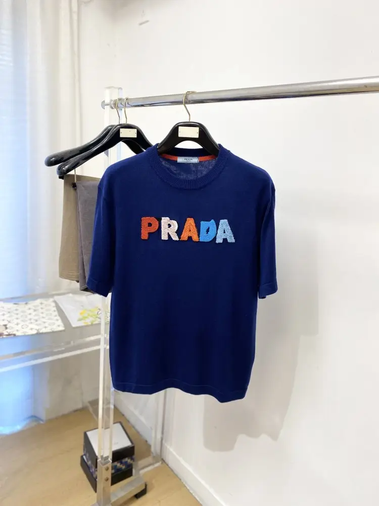 Prada — Футболка мужская