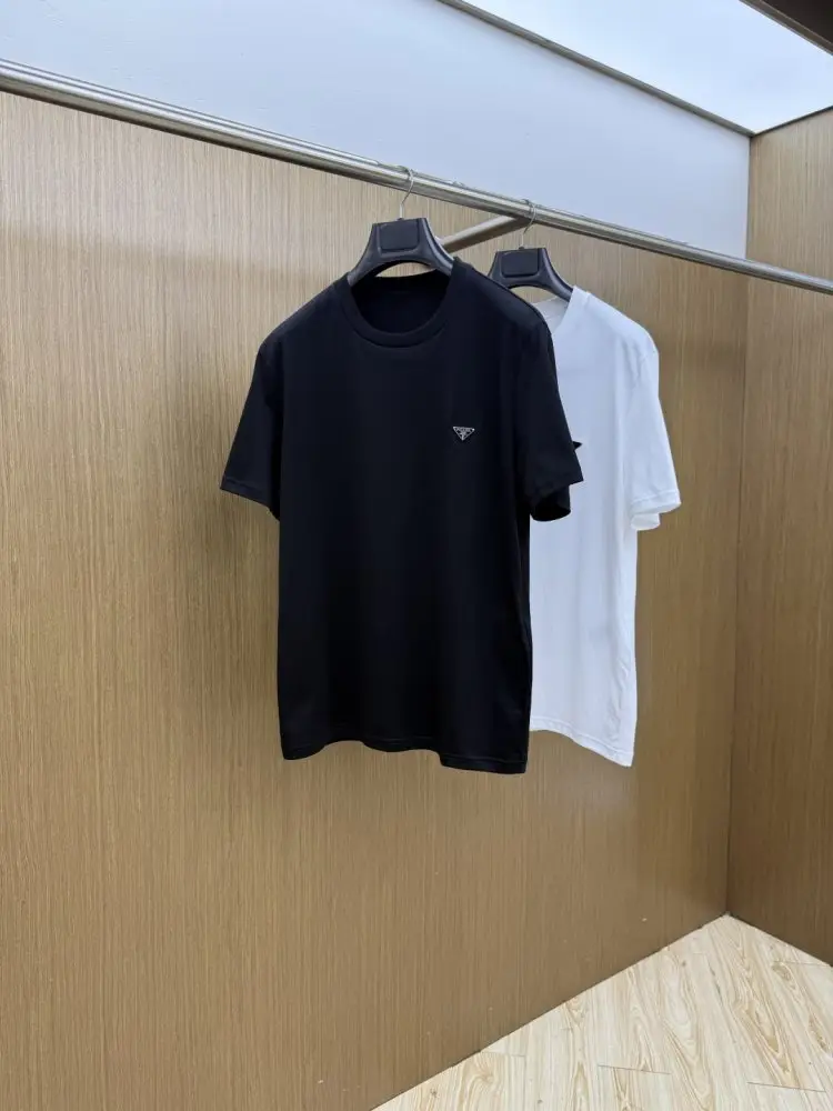 Prada T-shirt men's — Photo 1