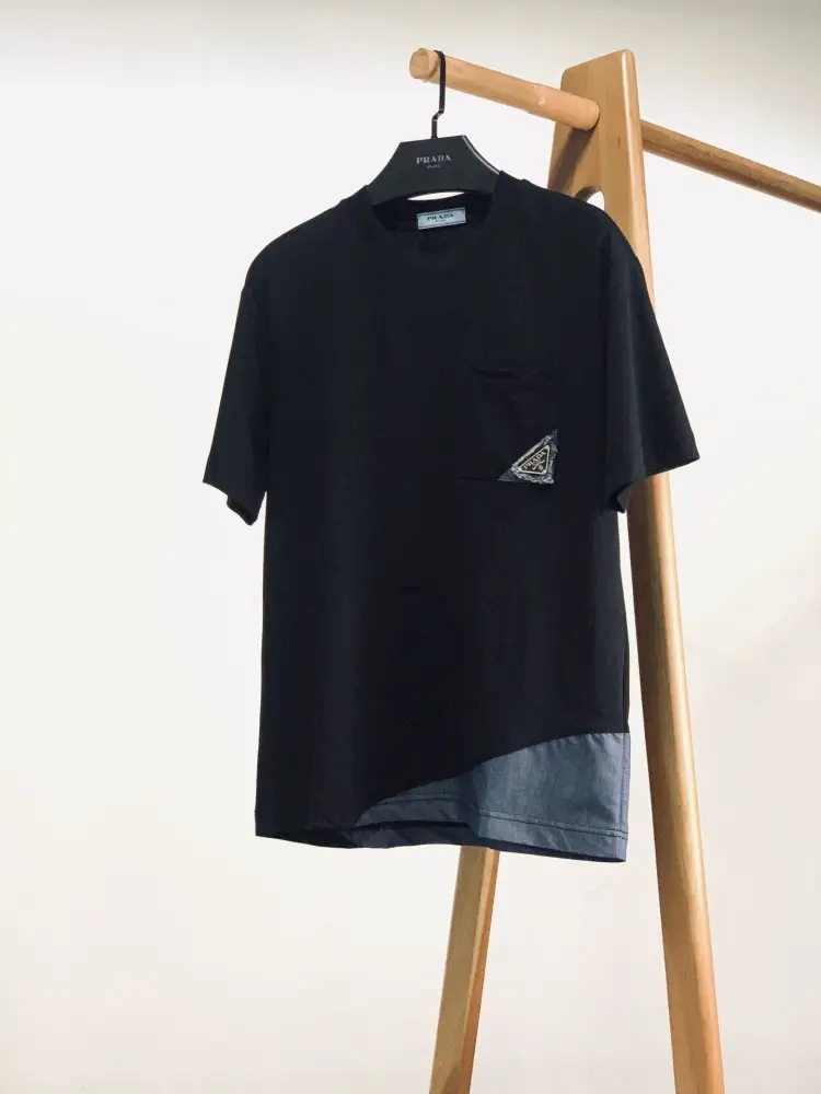 Prada — Футболка мужская