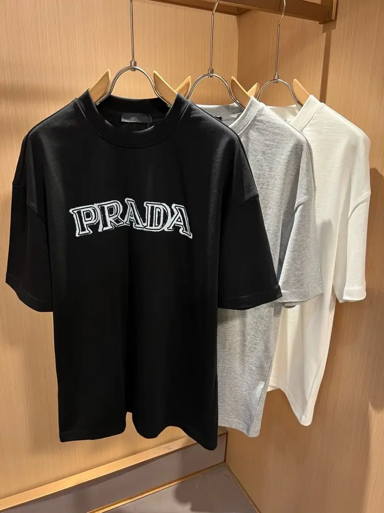 Prada Футболка чоловіча — Фото 2
