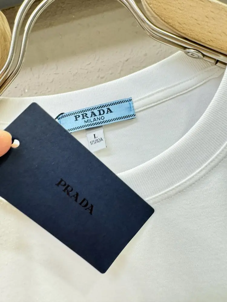Prada T-shirt men's — Photo 4