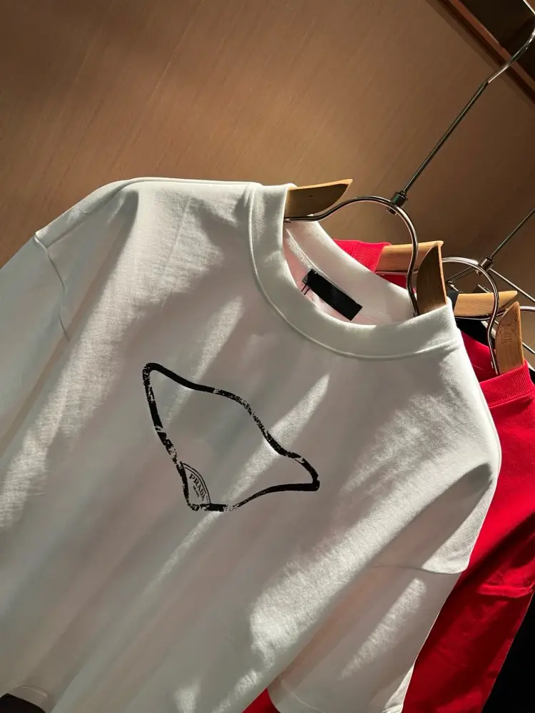 Prada T-shirt men's — Photo 5