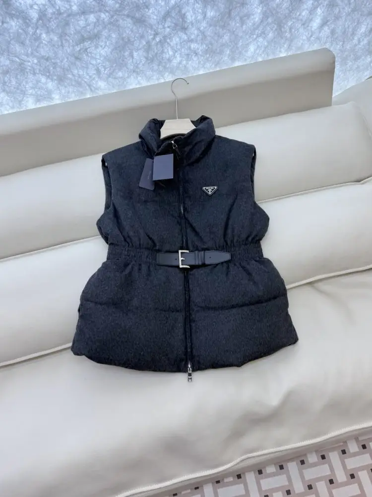 Prada Vest on feathers women's — Photo 3