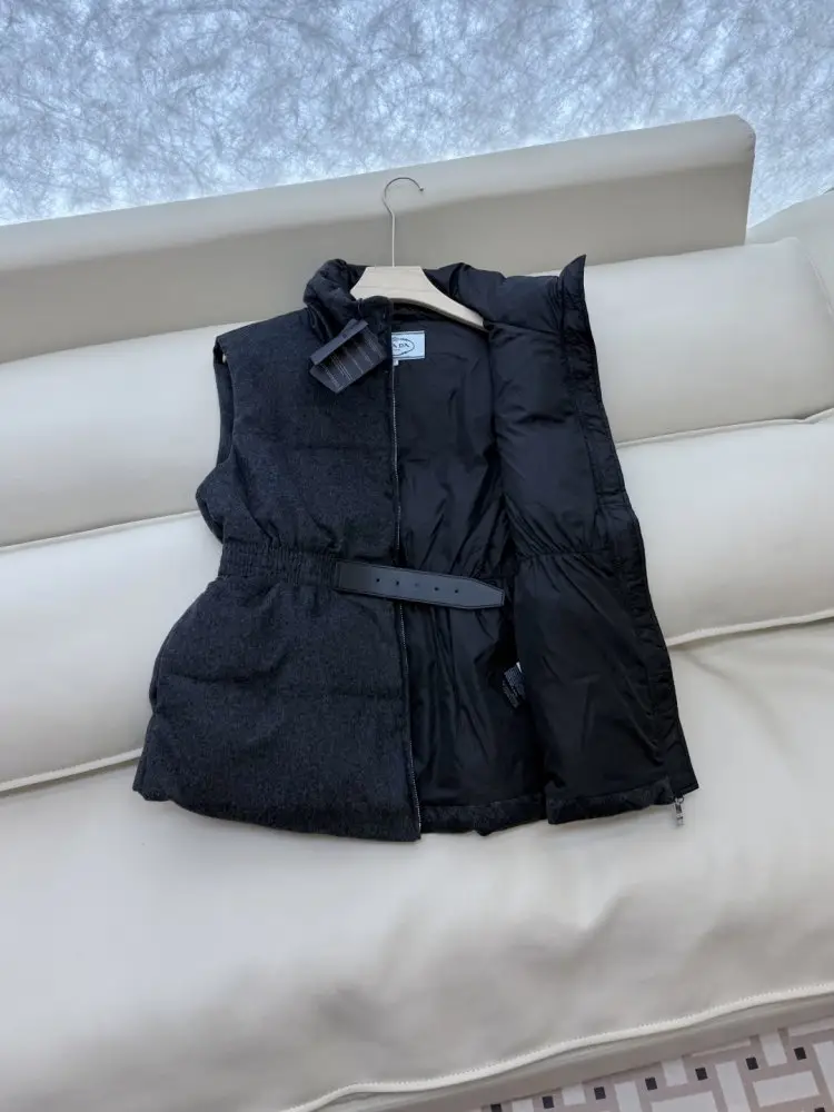 Prada Vest on feathers women's — Photo 4