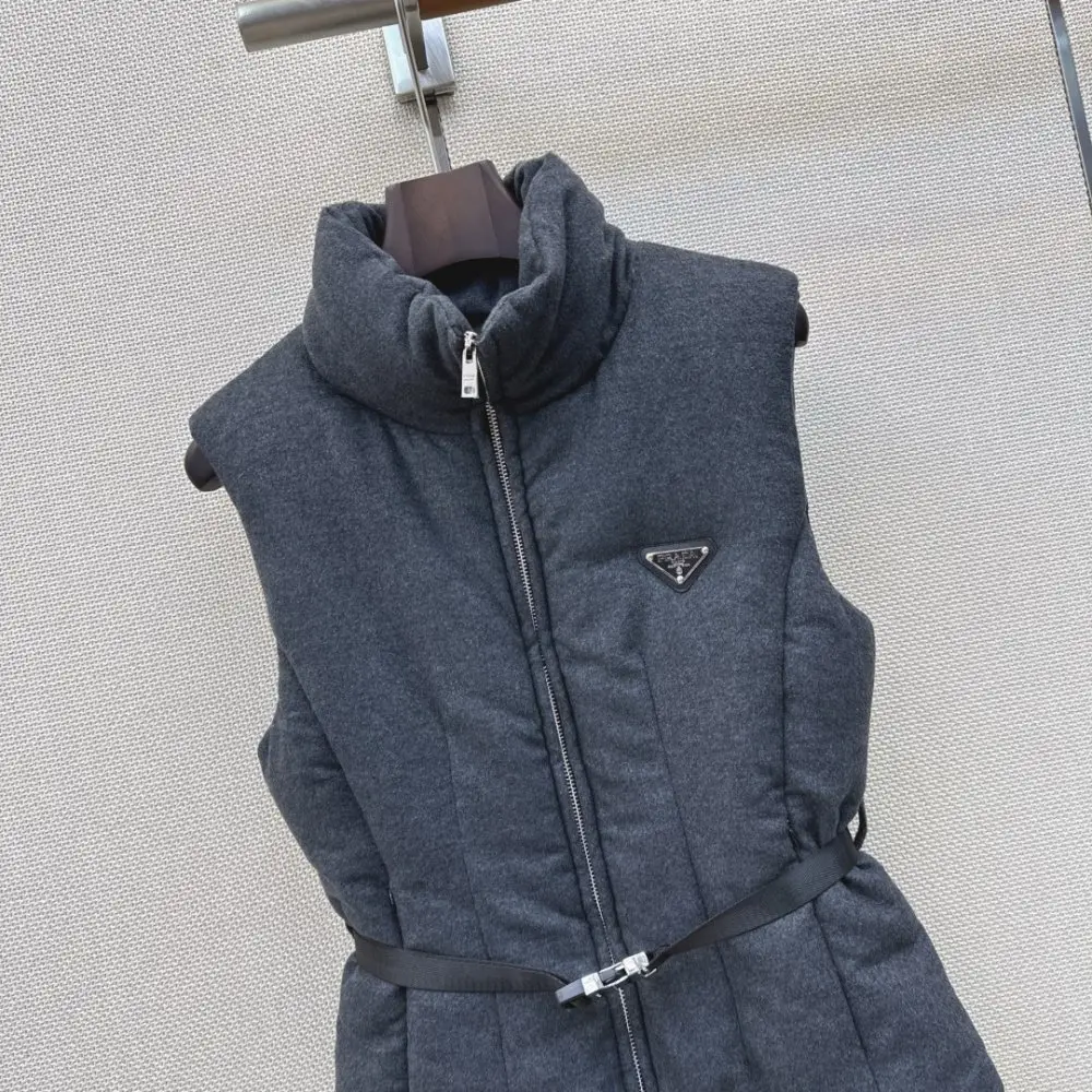 Prada Vest women's — Photo 2