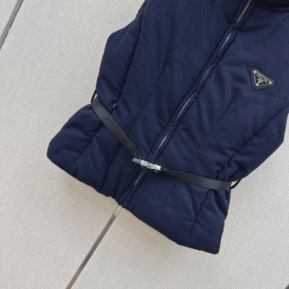 Prada Жилетка жіноча — Фото 5