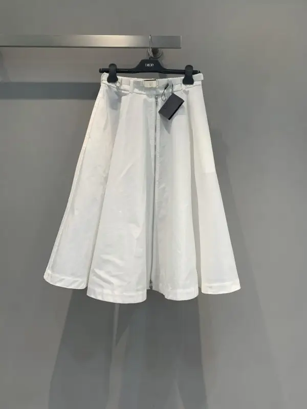 Prada — White skirt midi