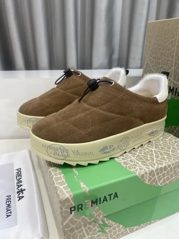 Premiata — Уггі