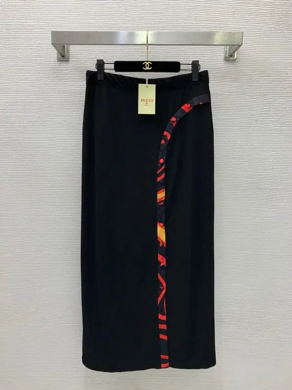 PUCCI — Stylish long skirt
