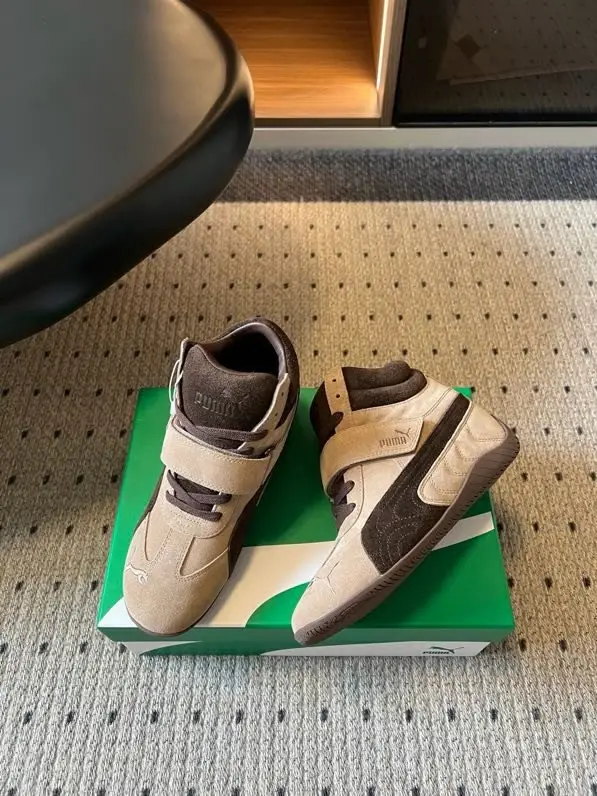 PUMA — Кросівки на танкетці жіночі