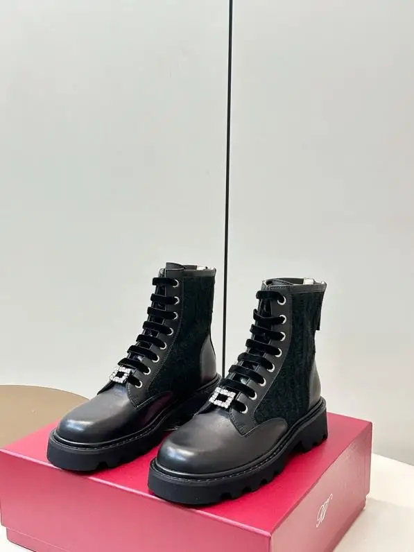 Roger Vivier — Черевики жіночі