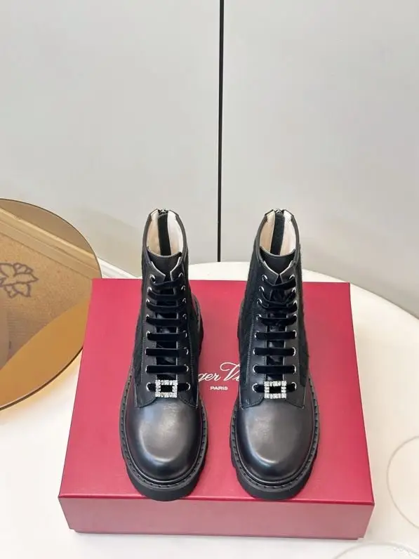Roger Vivier Boots women's — Photo 2